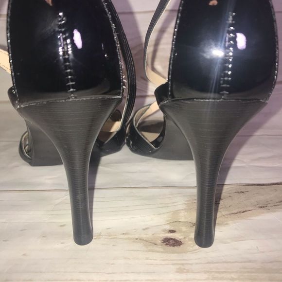 Talbots Getty Black Patent Leather Heel-Size 6B - Picture 3 of 8